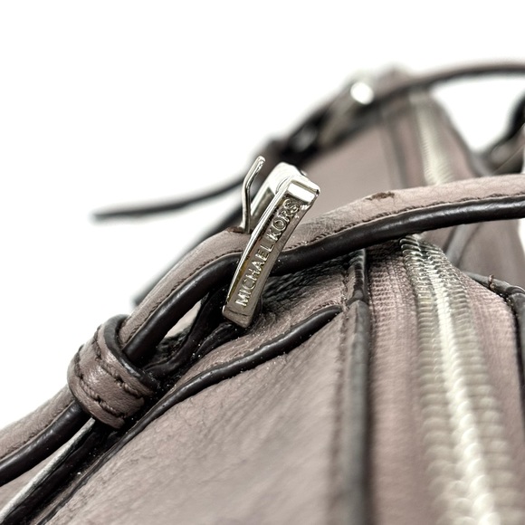 Michael Kors Mauve Gray Pebbled Leather Tote Bag in good condition. - Picture 14 of 16